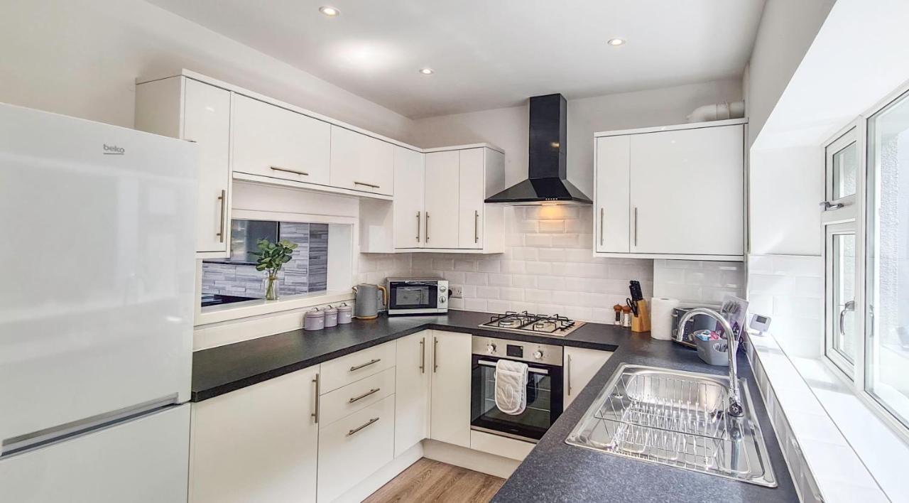 Driftwood Cottage, Luxury Character Cottage In The English Riviera, Close To The Picturesque Precinct Of St Marychurch, A Short Walk To The Stunning Beaches Of Babbacombe And Oddicombe! トーキー エクステリア 写真